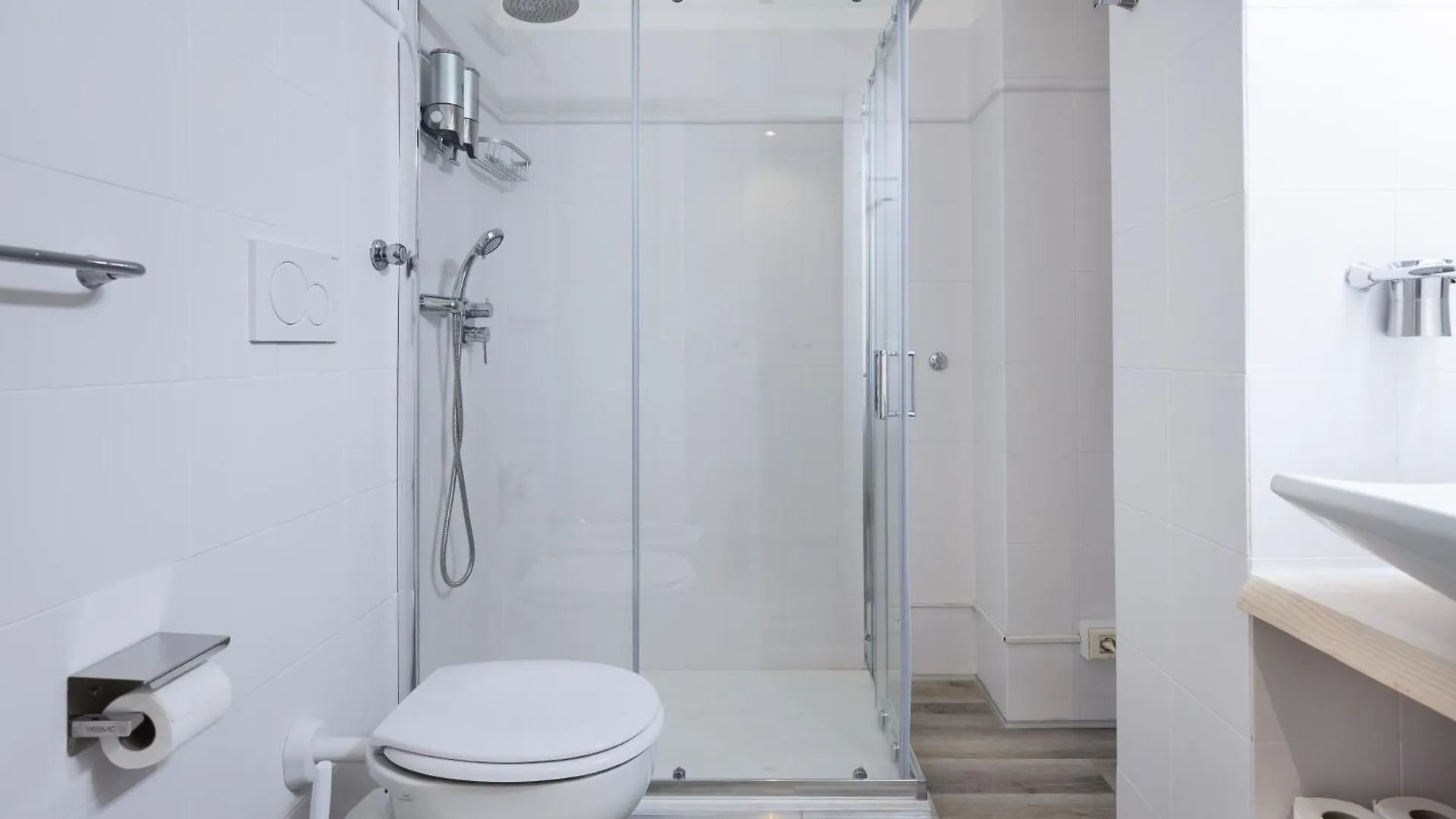 Loreto - Central Cozy Studio Apartment, Metro 1 Milan Apartment