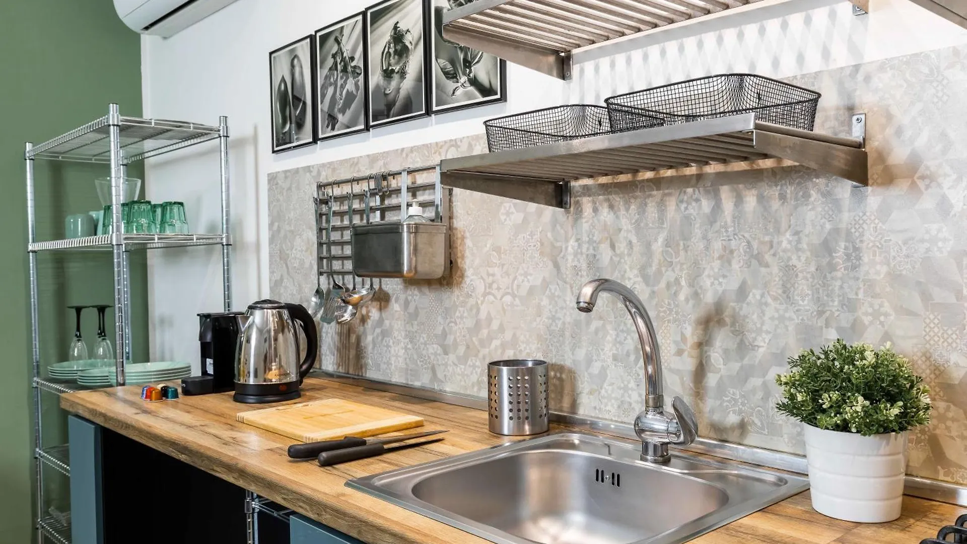 Loreto - Central Cozy Studio Apartment, Metro 1 Milan Apartment